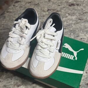 Puma Kids White and Black Sneakers